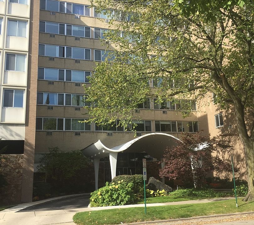 1st image of 151 N Kenilworth Ave APT 1F