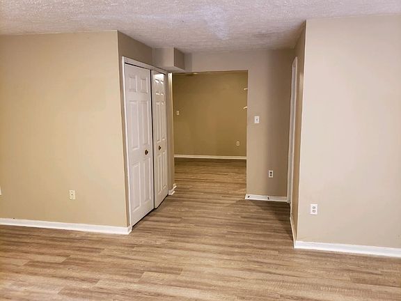 5th image of 8579 Burlington Ct