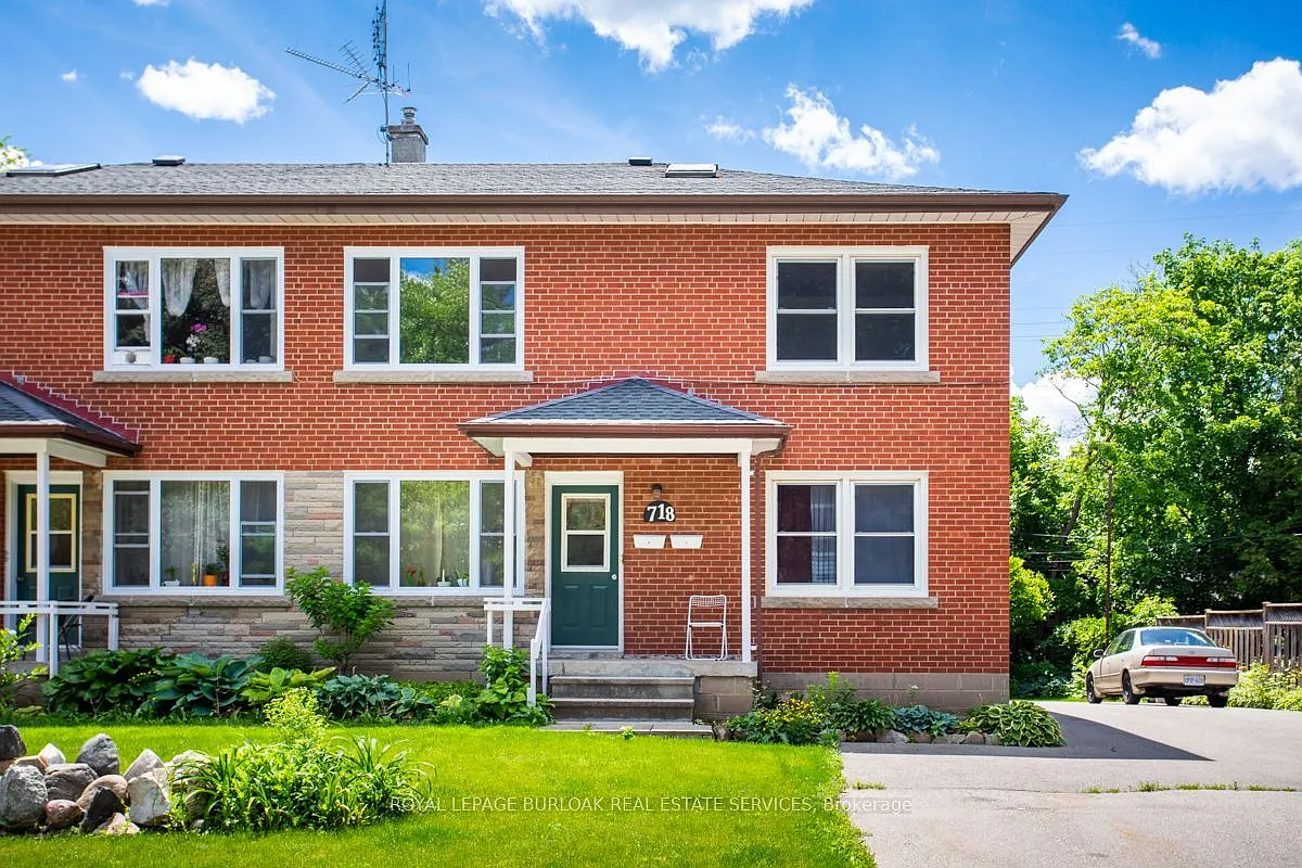 2 bed, $2,300 — Photo 1