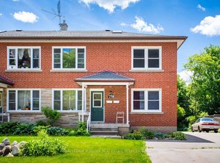 718 Ross St #2, Burlington, ON L7S 1S2