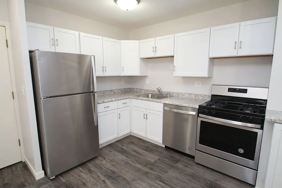 Building Photo - 2545 N Cramer #210