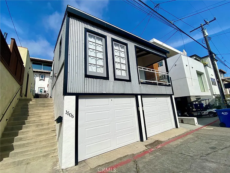 1506 Bayview Dr — Photo 2