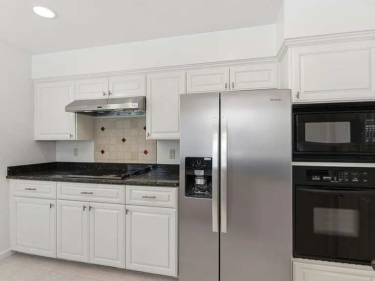 1559 Chambers Dr — Photo 18