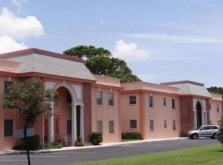 1150 Rue Des Reines APT 2A, South Pasadena, FL 33707