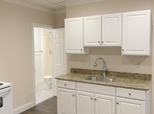 100-106 S Main St, Nazareth, PA 18064