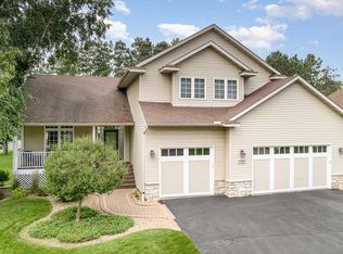 4969 Sycamore Dr, Eagan, MN 55123