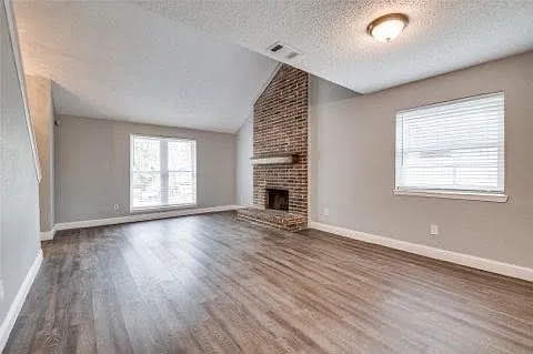 1409 Golden Grove Dr — Photo 4