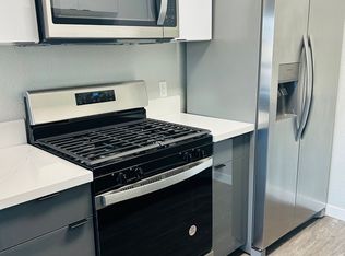 Park Apartments-Beautiful recently renovated, Bellflower, CA 90706