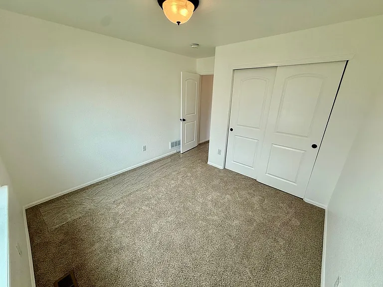 7545 Back Stretch Dr — Photo 34
