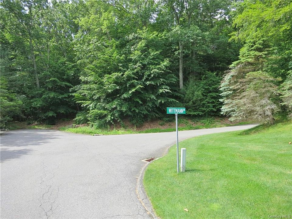 2nd image of 8 Wittmann Dr