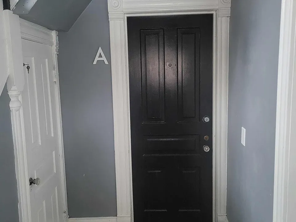 127 Paddock Ave SE #2