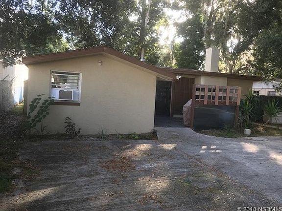 3rd image of 822 Forest Ln #1