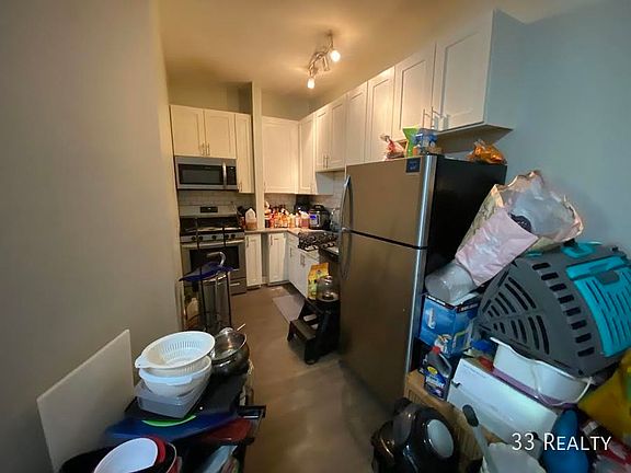 2nd image of 5018-20 S Blackstone Ave #204