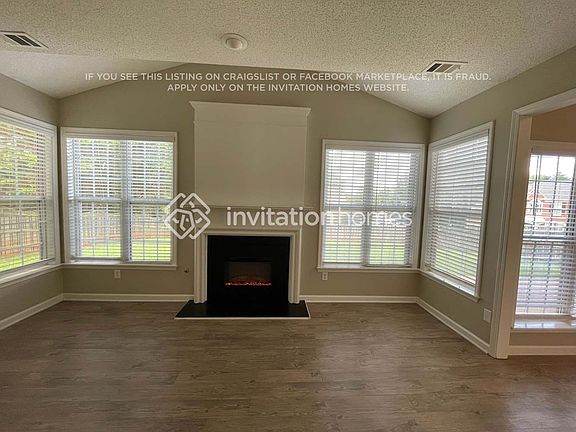 3rd image of 3507 Donamire Way NW