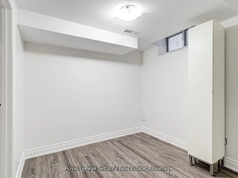 706 Gladstone Ave #LOWER — Photo 21