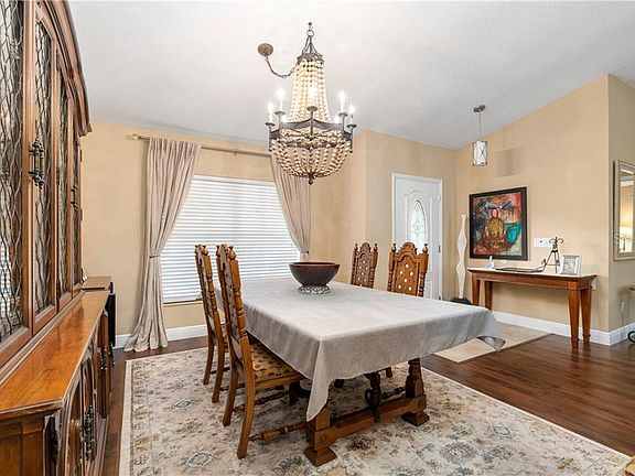 3rd image of 10330 Ashley Oaks Dr