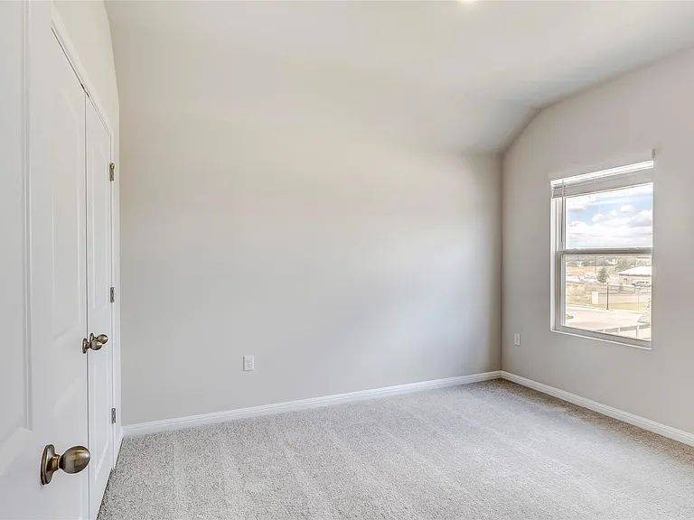 133 Silverleaf Spur — Photo 28