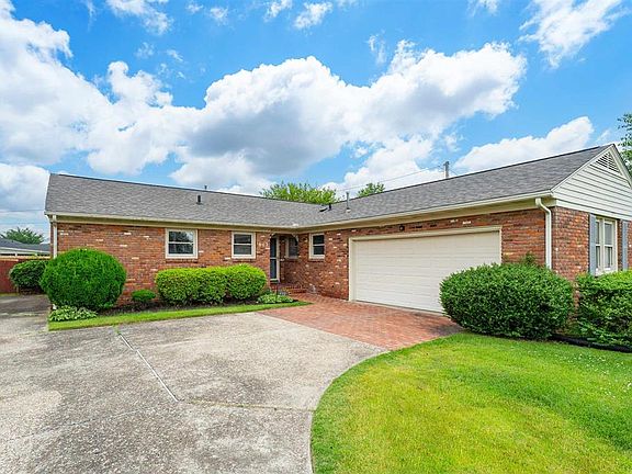 4th image of 812 Wesleyan Park Dr