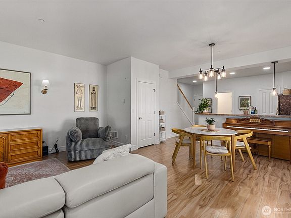 5th image of 6007 Delaware Avenue SE #B