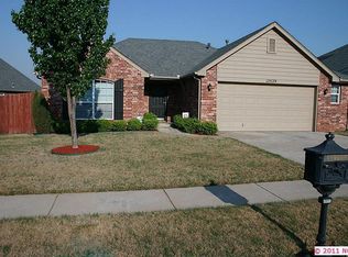 12529 S Ash Ave, Jenks, OK 74037