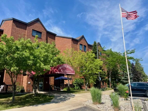 5951 N Skeel Ave Unit 211, Oscoda, MI 48750