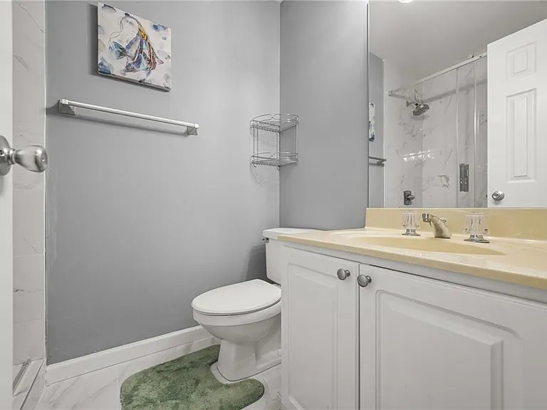 9800 Foxworth Dr — Photo 39