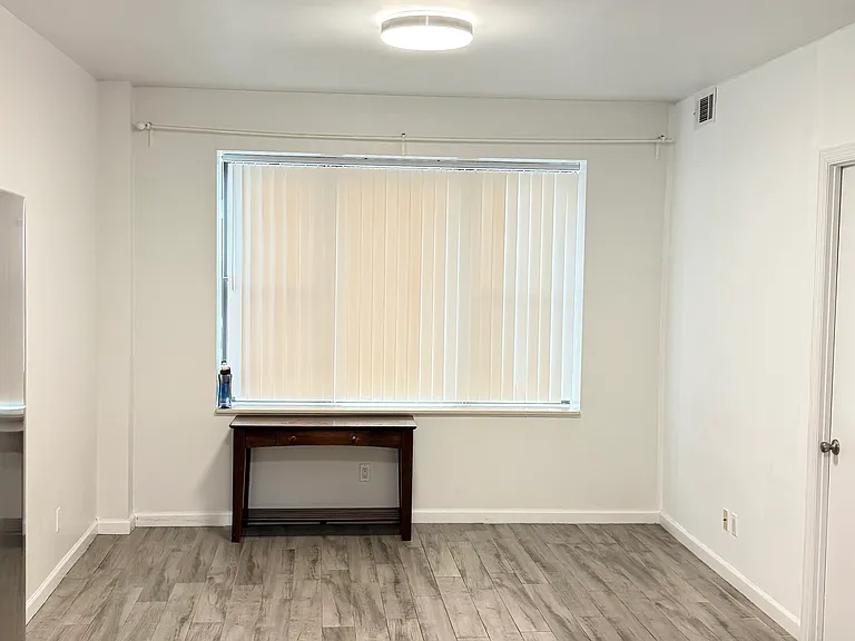 407 Ocean View Ave #1 — Photo 1