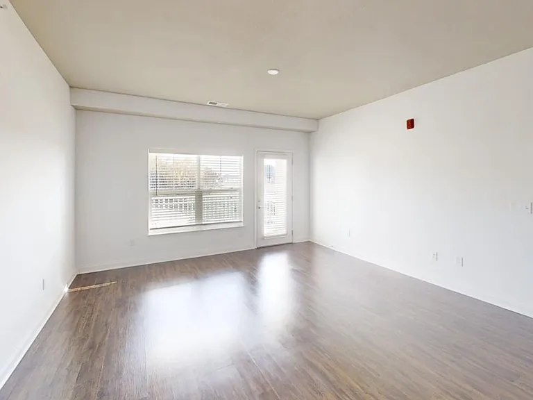Precedent Flats | Specials Available — Photo 105