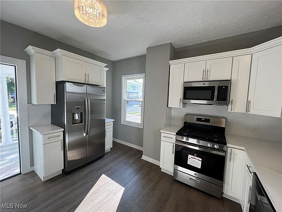 5th image of 3856 W 43rd St