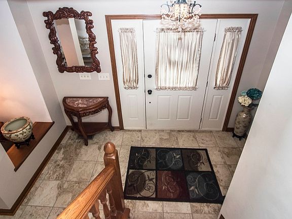3rd image of 995 Caroway Blvd