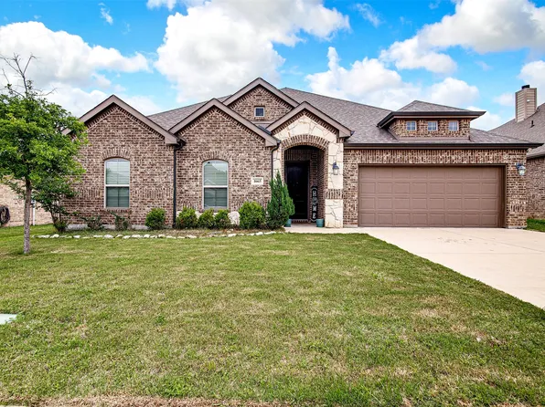 1665 Laramie Ln, Burleson, TX 76028