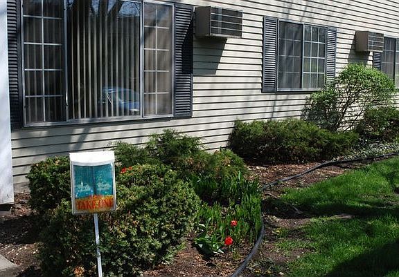 outside front of apartments