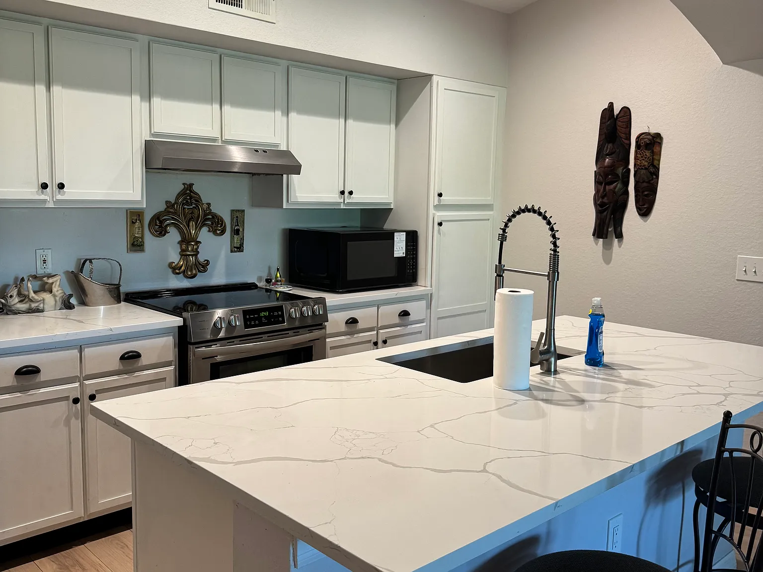 3 bed, 1600 sqft, $2,900 — Photo 3