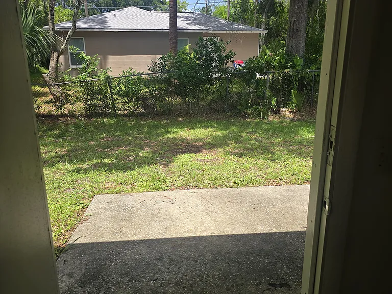 765 Georgia St — Photo 3