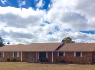 1582 County Road 2010, Mount Vernon, TX 75457