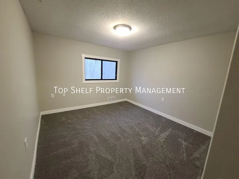 1322 Williams St — Photo 4