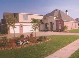 552 Chinquipin Dr, Bossier City, LA 71111