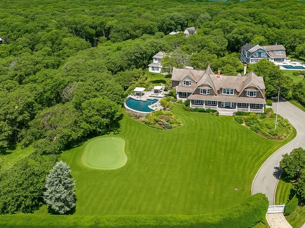 283 Old Montauk Hwy, Montauk, NY 11954