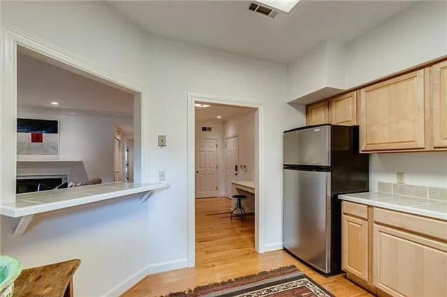 405 Ashlawn Ct — Photo 5