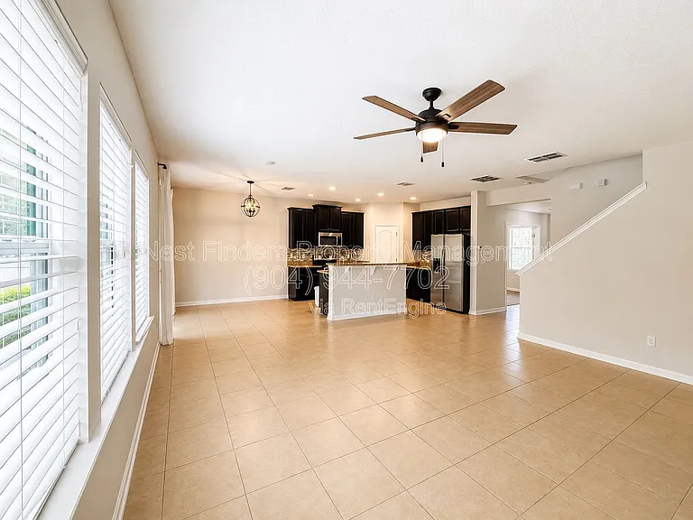 145 Woodfield Ln — Photo 11