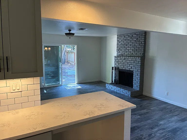 8375 Acorn Dr — Photo 5