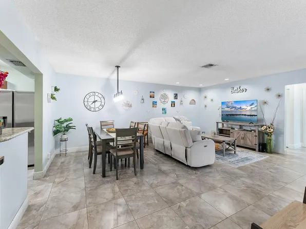 836 NW 29th Ave APT A, Delray Beach, FL 33445