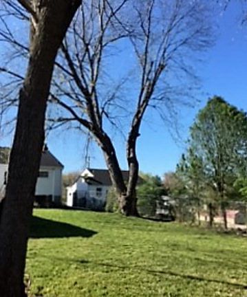 3rd image of 204 Hanover Street Richmond Ky