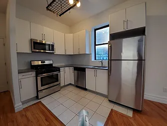 Rented by Skyline Group Real Estate