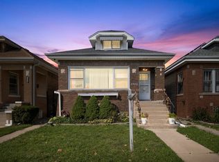 2936 N Kenneth Ave, Chicago, IL 60641
