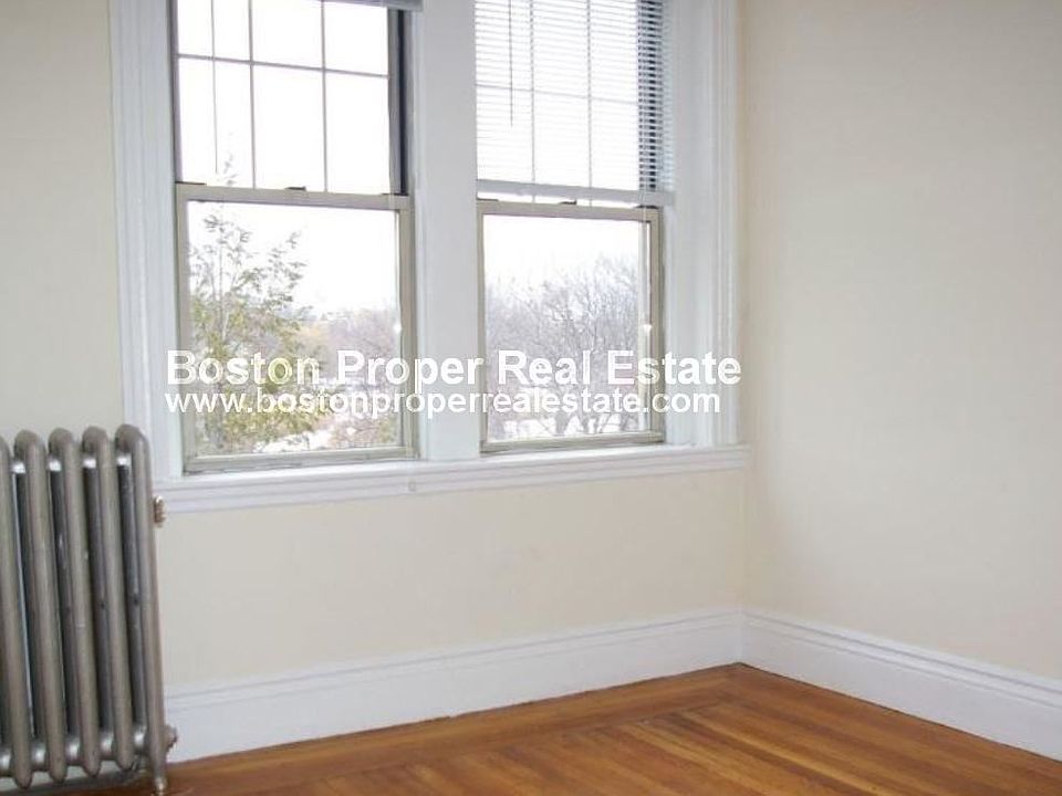 25 Park Dr. #22 Boston - Fenway Unit Photo 2