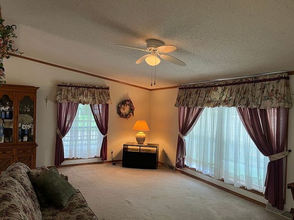 127 Tropicana Ave