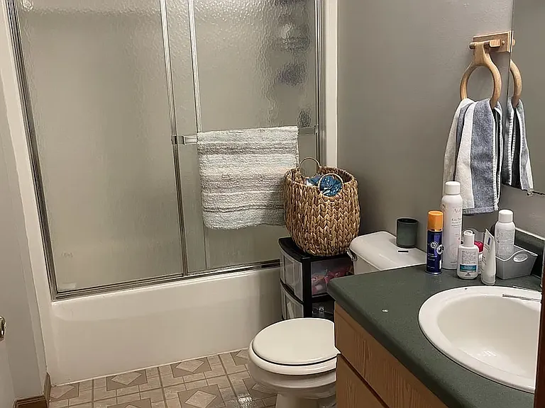 15 E Clearview Dr #1 — Photo 4