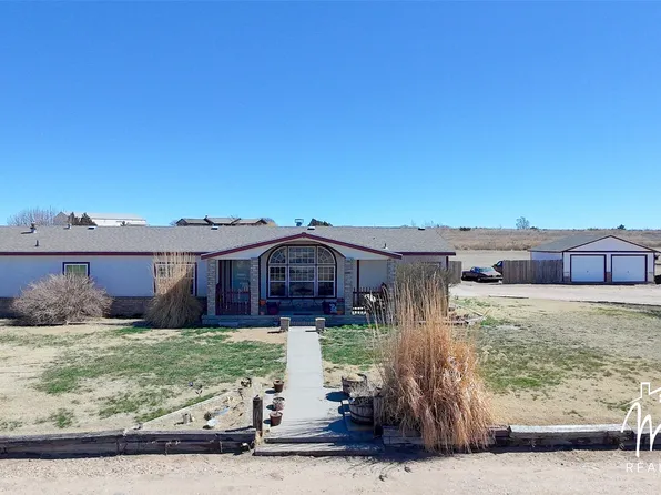 4820 Leonard Cir, Garden City, KS 67846