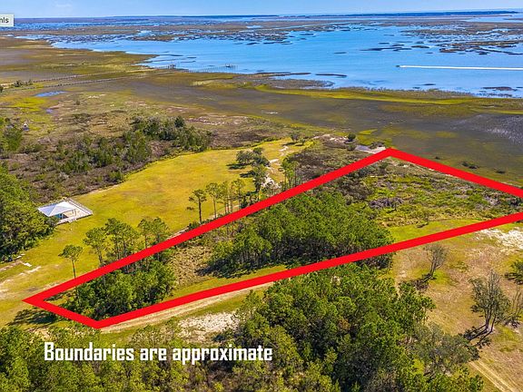 4th image of 2739 Hamlin Beach Rd